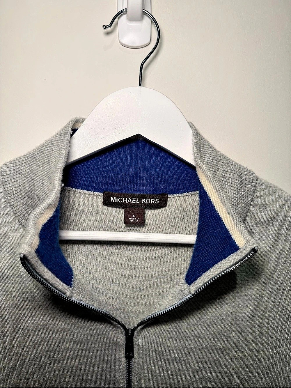 Michael Kors Men'Small Quarter Zip Sweater Gray Small Like New - Picture 2 of 3